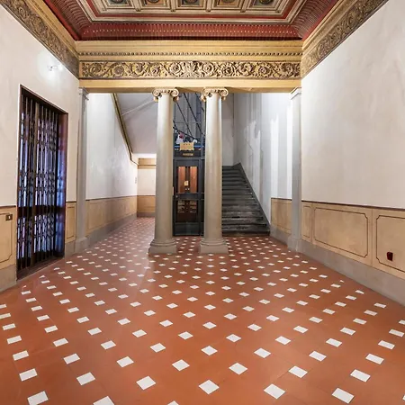Historic Borgo Ognissanti, 8 Apartamento Florença
