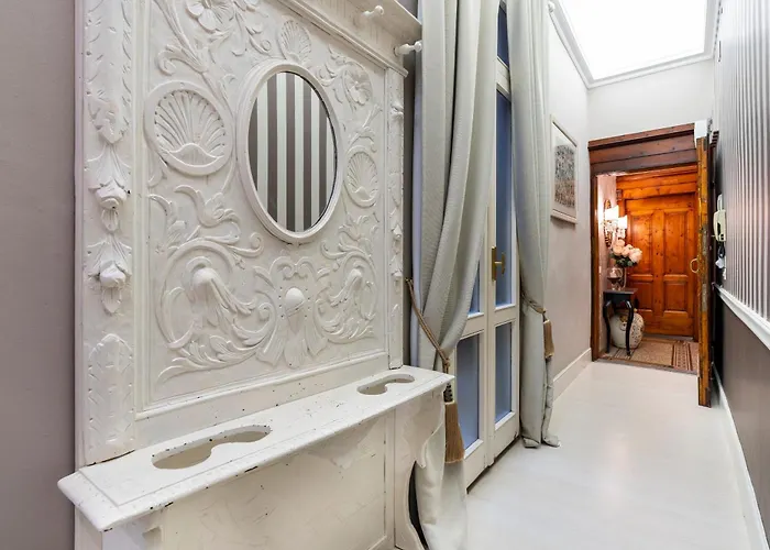 Historic Borgo Ognissanti, 8 Apartamento Florencia