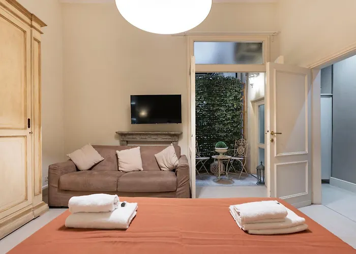 Historic Borgo Ognissanti, 8 Apartamento Florencia