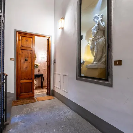 Historic Borgo Ognissanti, 8 Apartamento *