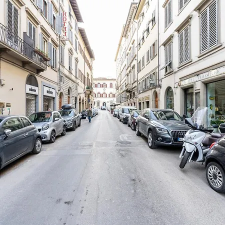 Apartamento Historic Borgo Ognissanti, 8 Florencia